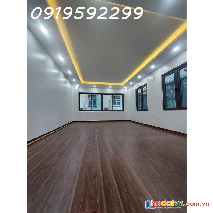Bán gấp nhà trần duy hưng - 7 tầng thang máy lô góc -  nhà mới tinh - ô tô vào nhà