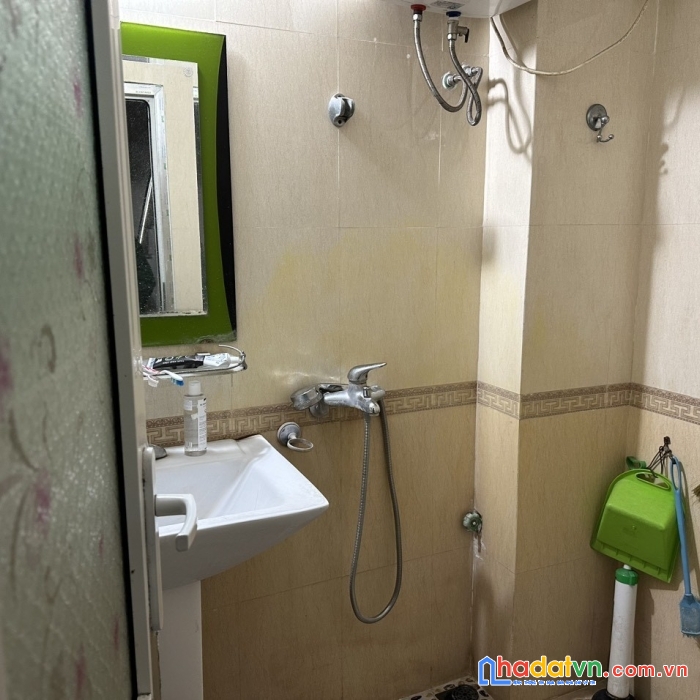 Bán nhà tân mai quận hoàng mai 47m2 mt 4m chỉ 3 tỷ 8.