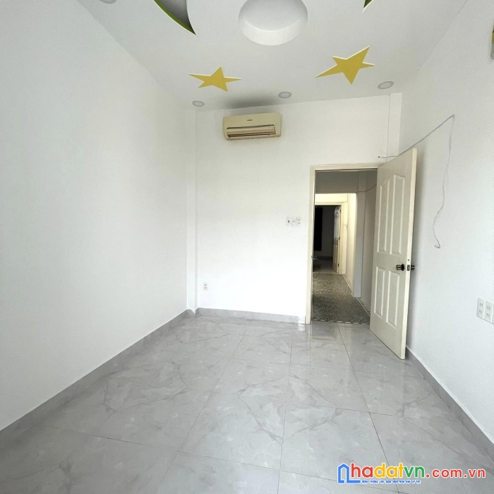 Bán gấp nhà lê văn sỹ- phường 1 -tân bình