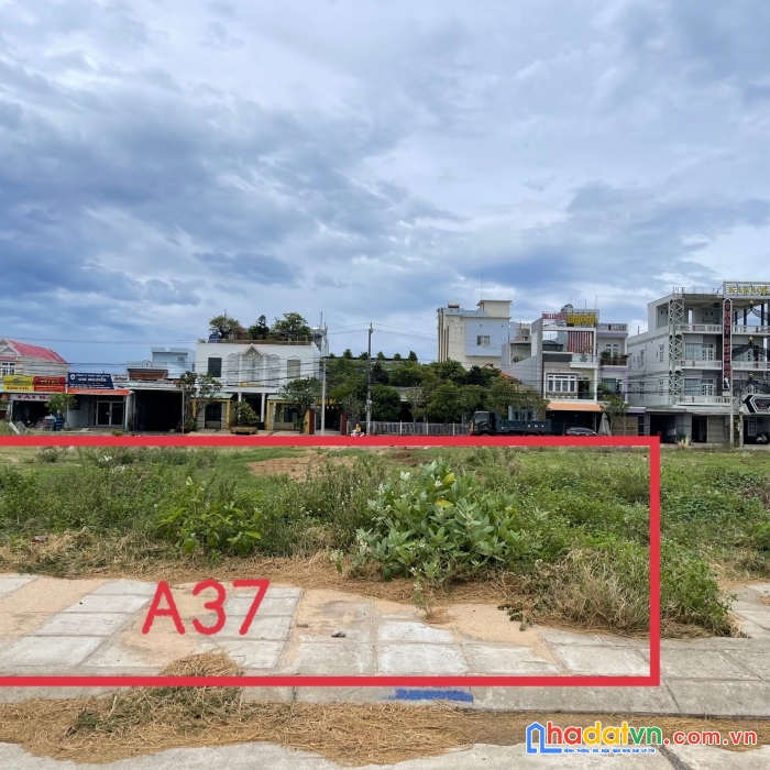 Đất nền khu đô thị kinh tế biển nam phú yên thổ  giá chỉ 1,63 tỷ.