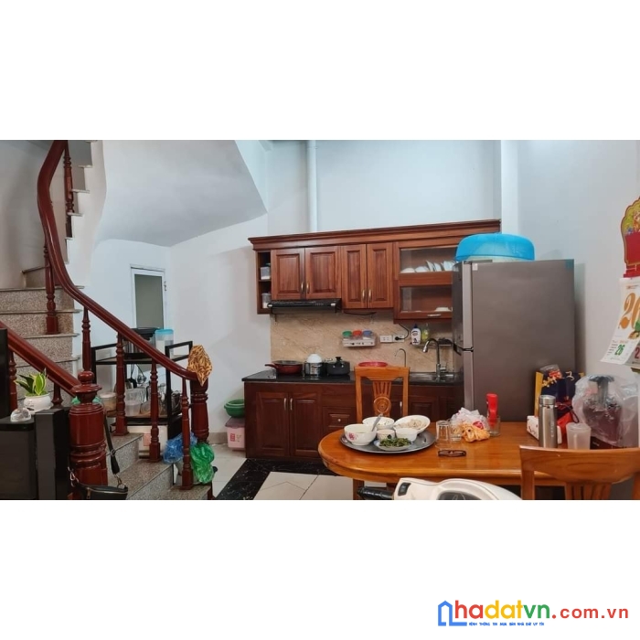 Bán nhà bạch mai, ngay gần trường học các cấp, dt41m2, giá 3 tỷ6.