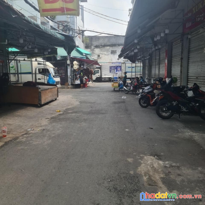 Tiếp tục giảm sâu - chỉ còn 9.99 tỷ tl - mặt bằng kd chợ hạnh thông tây - 96m2