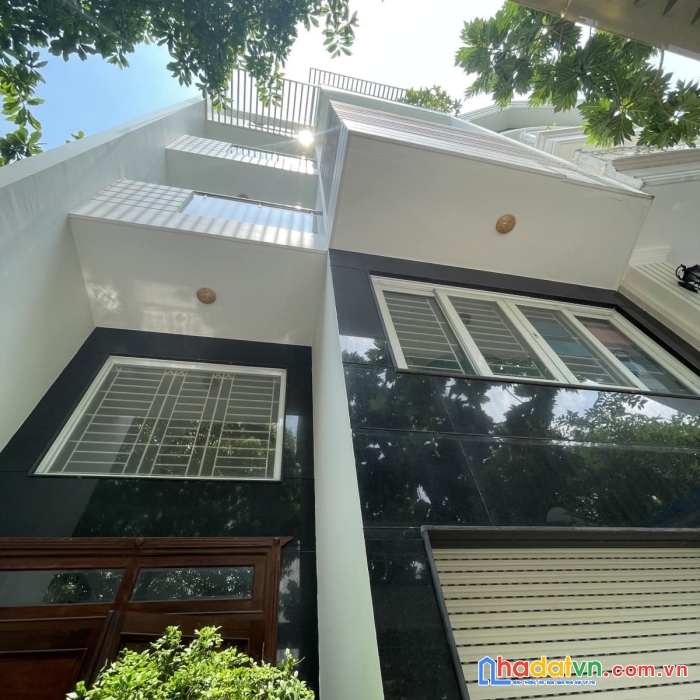 Bán nhà mặt tiền 5 tầng khu nội bộ, bình tân ngay võ văn kiệt, 90m2, có gara.