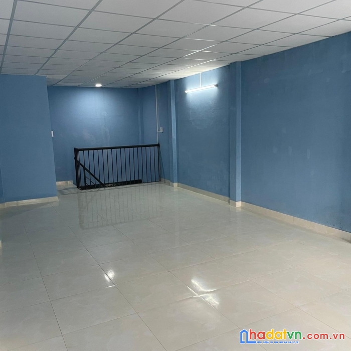 Chính chủ cần cho thuê nhà hẻm xe hơi quận tân bìnhtp hồ chí minh
