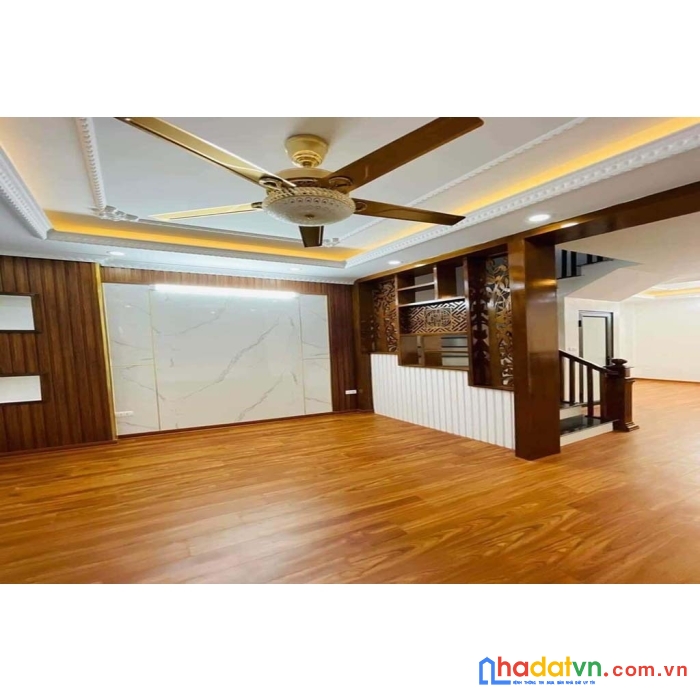 Bán nhà trường chinh, đống đa, 40m2, 5 tầng, mt 4m, xem nhà miễn phí