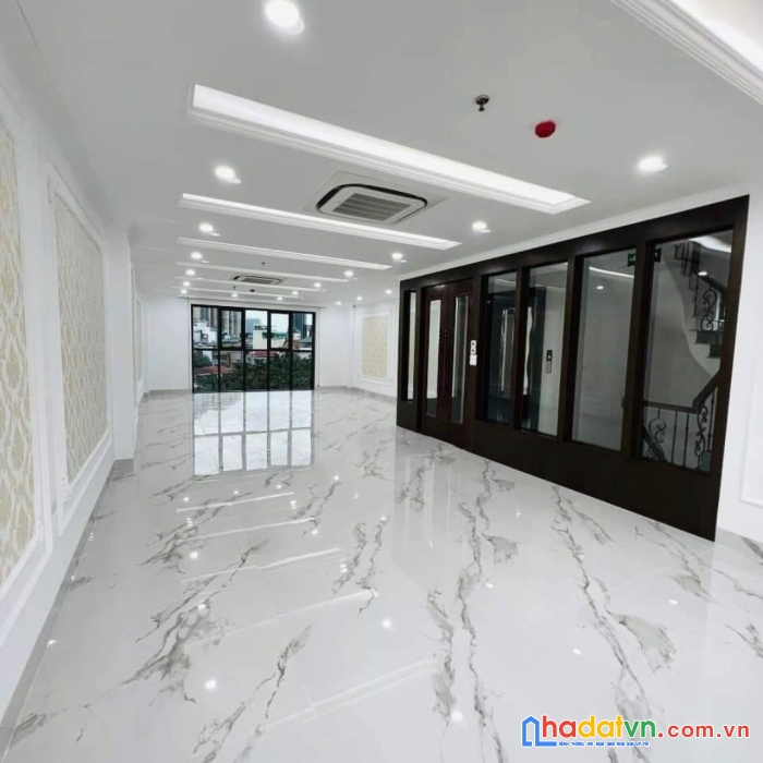 Bán nhà đống đa, phố thái hà 80m, 8 tầng, mt 8.3m. giá: 24.5 tỷ