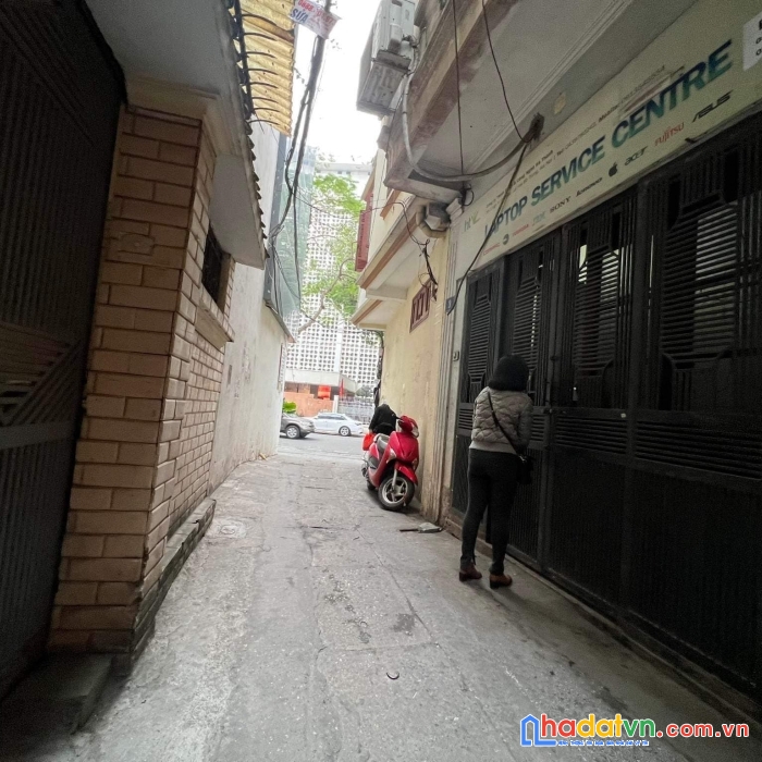 Bán nhà hoa lư ba gác đua 1 nhà ra phố 25m 3 tầng chỉ 4.5 tỷ