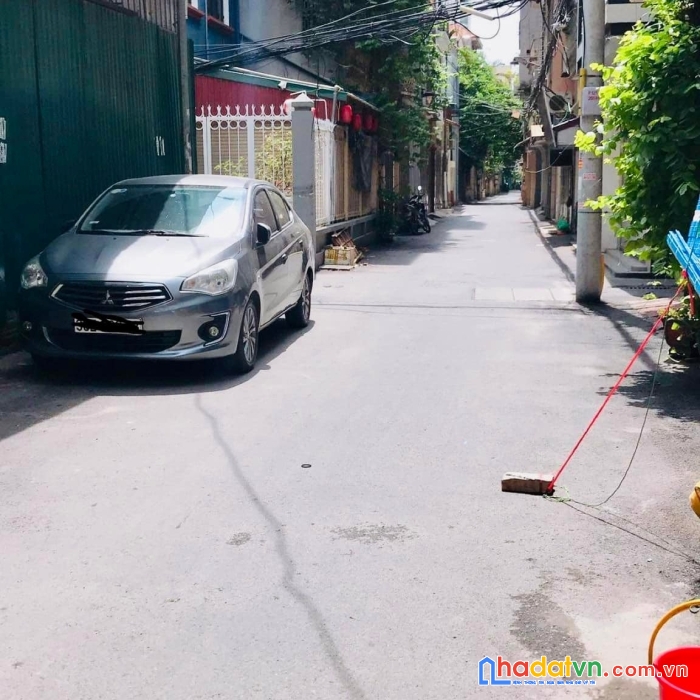 Bán nhà cầu giấy, 56m2 ô tô đỗ, mặt tiền 6m rộng, đẹp nhất phố, 11 tỷ