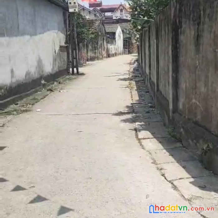 Ba lô đất giá thấp trục chính trung tâm dân cư sầm uất, đường chạy xung quanh, ngay cạnh đường tỉnh
