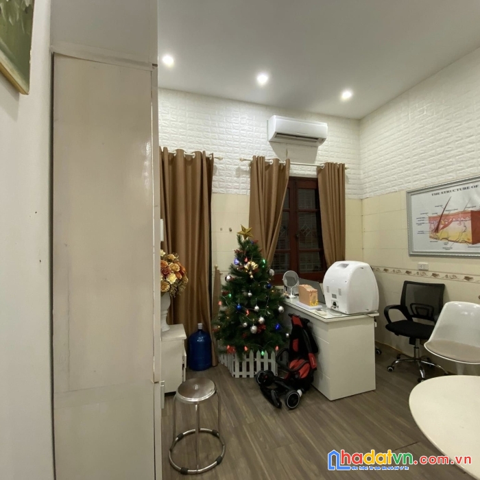 Cho thuê nhà nguyên căn trung kinh 55m 5 tầng. mt4.5m. oto, kd. 26.5tr
