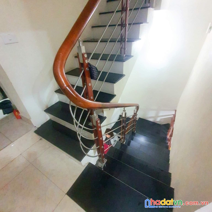 Bán gấp lạc trung, lô góc, kinh doanh, ô tô đỗ cửa 52m x 4t, giá chỉ 5 tỷ 0901753139