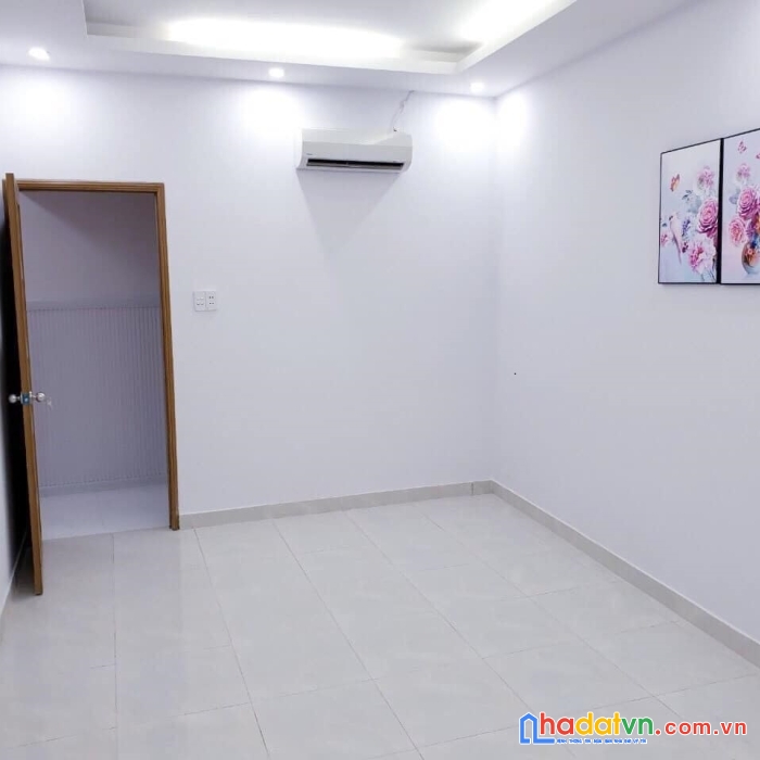 Siêu giảm giá nhà mặt tiền chợ chỉ hơn 5 tỷ có ngay nhà đẹp chưa tơi trăm triệu trên mét