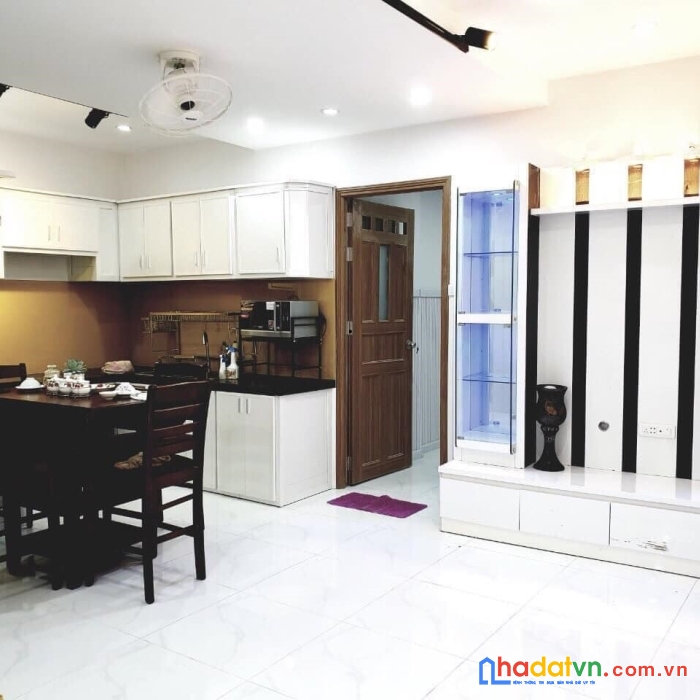 Siêu giảm giá nhà mặt tiền chợ chỉ hơn 5 tỷ có ngay nhà đẹp chưa tơi trăm triệu trên mét