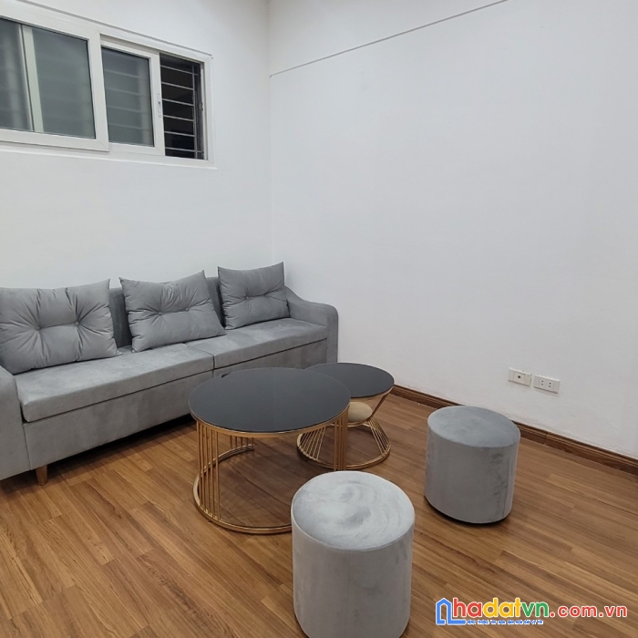 Bán gấp căn hộ 3 ngủ tầng đẹp ct2 bắc linh đàm sổ đỏ chính chủ giá 2 tỷ3