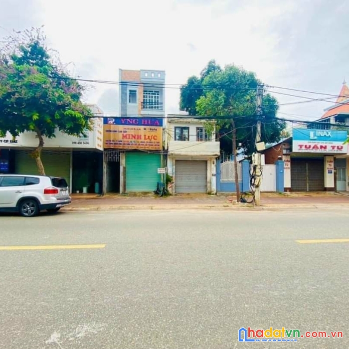 Bán nhà mặt tiền huyền trân công chúa dt : 95m vị trí kinh doanh đỉnh đường hai xe tải chánh nhau