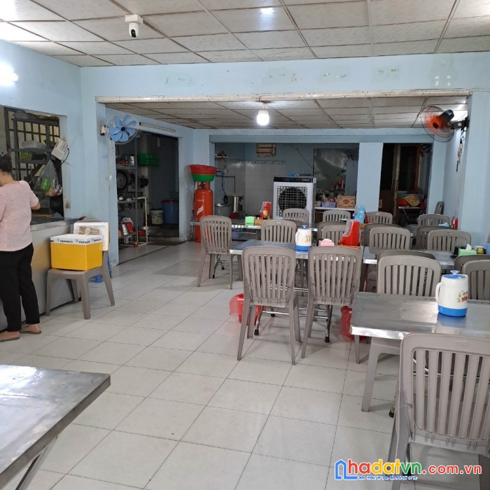 Bán nhà mặt tiền huyền trân công chúa dt : 95m vị trí kinh doanh đỉnh đường hai xe tải chánh nhau