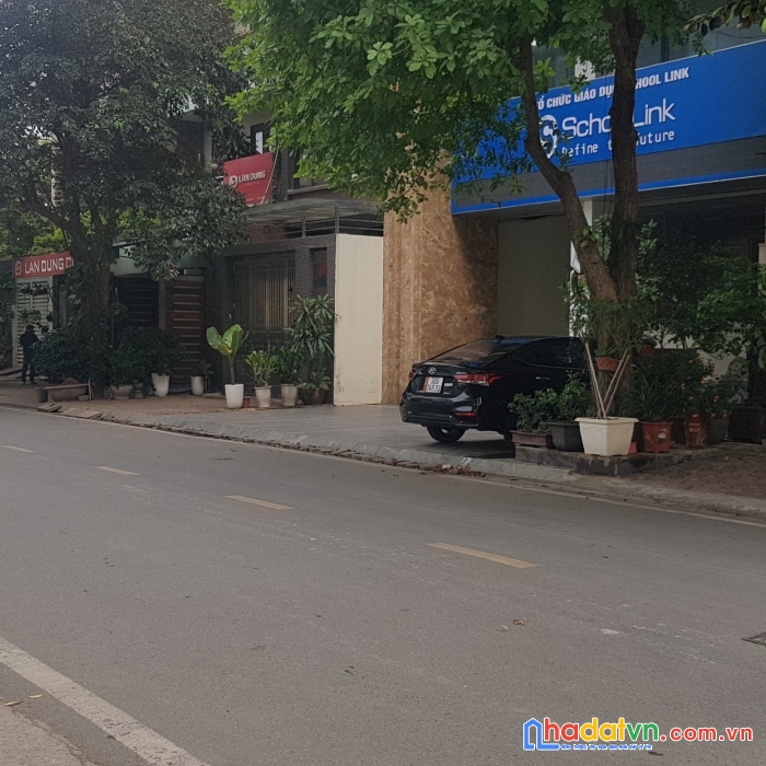 Bán nhà thang máy vườn đào nhật tân tây hồ hà nội nhỉnh 40 tỷ.