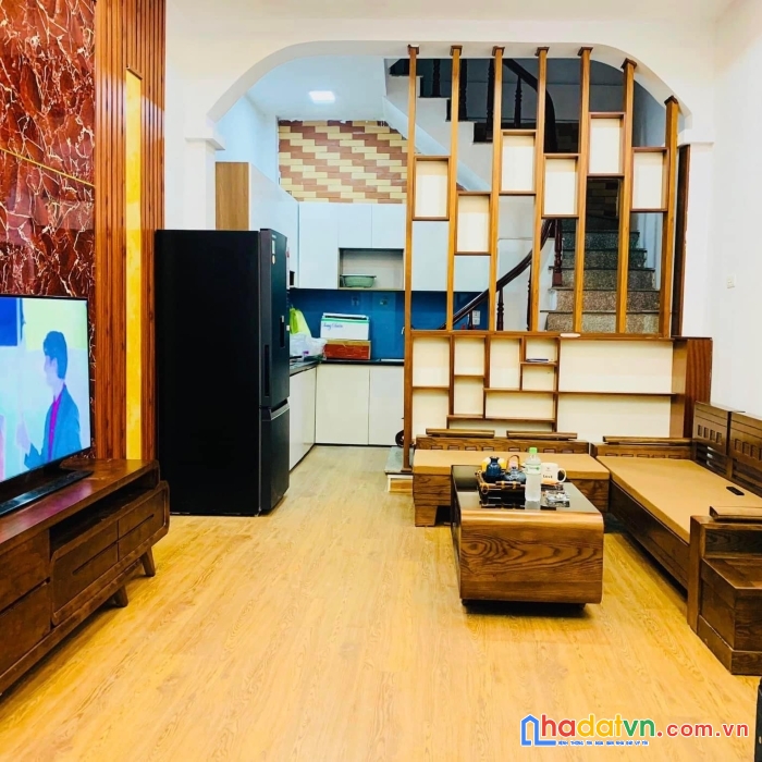 Chỉ 3 tỷ - ngõ ba gác phi - lõi vĩnh hưng - diện tích 33m2 x 5 tầng x mặt tiền 4m