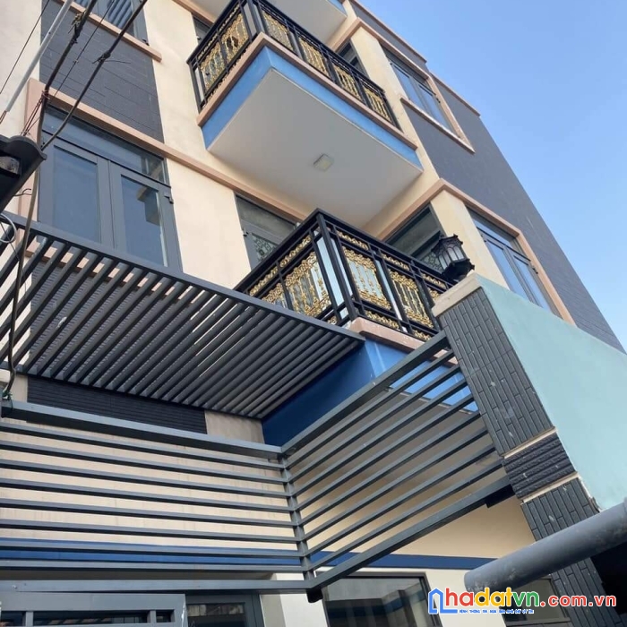 Ngộp bán nhà  âu cơ 64m2 - 3 tấm mới - hem 8m