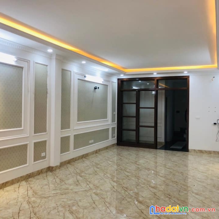Bán nhà phố trung kính, cầu giấy 65m, 6 tầng, mt 6m. giá: 18 tỷ