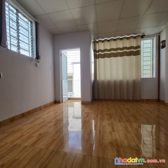 .nhà trưng nữ vương, k trước nhà 4m, 40m2, 2.5 tầng, 2.x tỷ