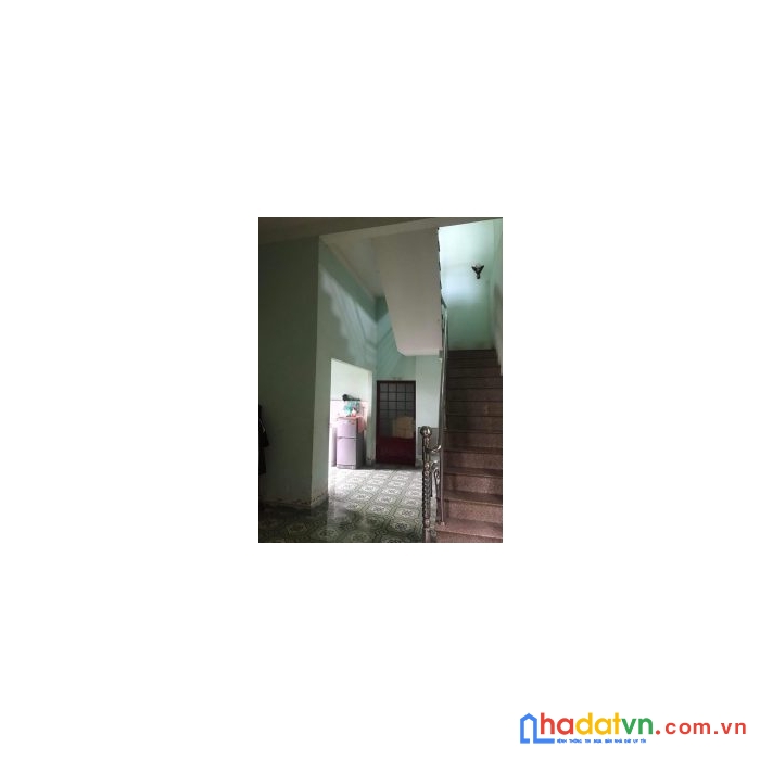 Chính chủ cần bán 530m² đất và nhà. trên đất có 2 căn nhà một cấp 4 và một căn nhà lớn 1 tấm như