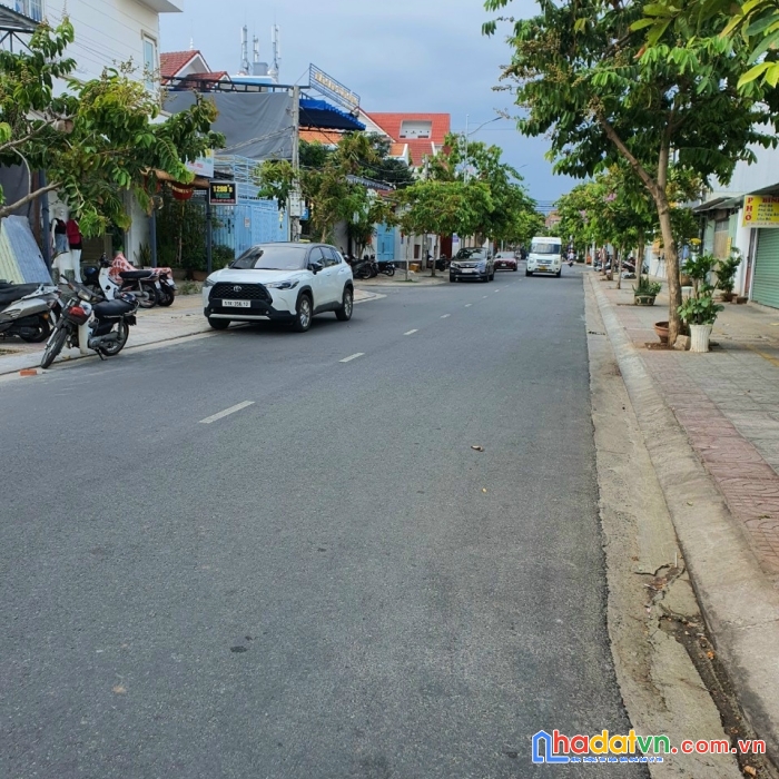 Bán nhà lương văn can phường 2 vũng tàu vị trí gần bãi trước bãi sau vũng tàu chỉ mất 5 phút đi bộ