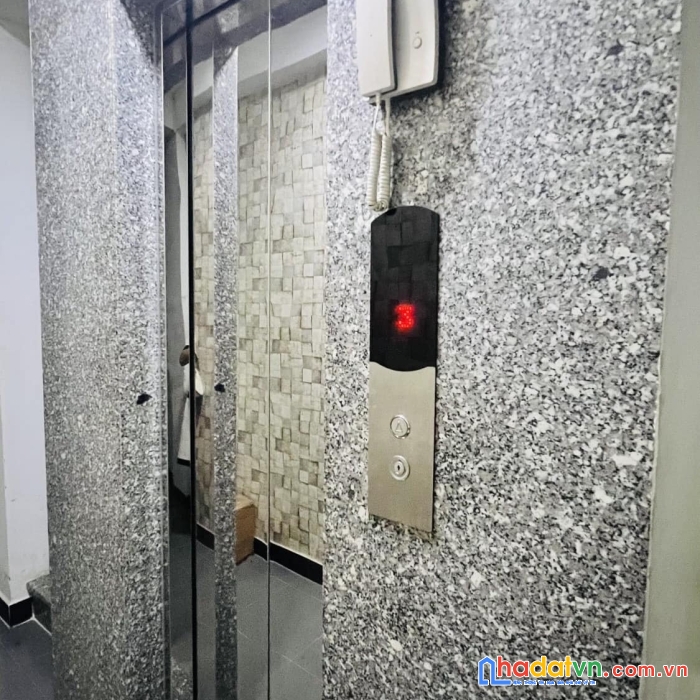 Bán gấp chdv 5 tầng có thang máy đường 3/2 quận 10 - tổng giảm 6 tỷ - chỉ còn nhỉnh 110tr/m đất .