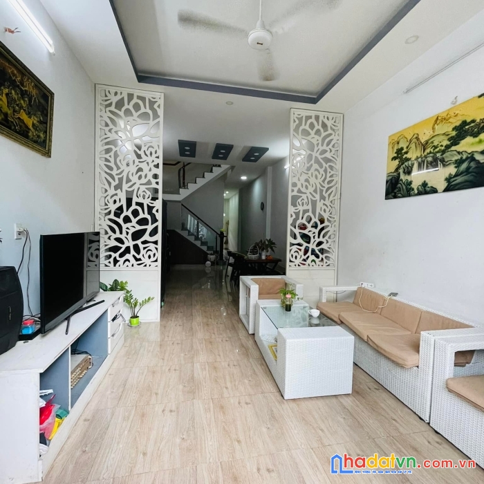 Hơn 120m2 - vị trí đẹp - hxh tránh thạnh lộc quận 12 - 3 tầng btct, 4 pn - tương lai nhà mặt tiền