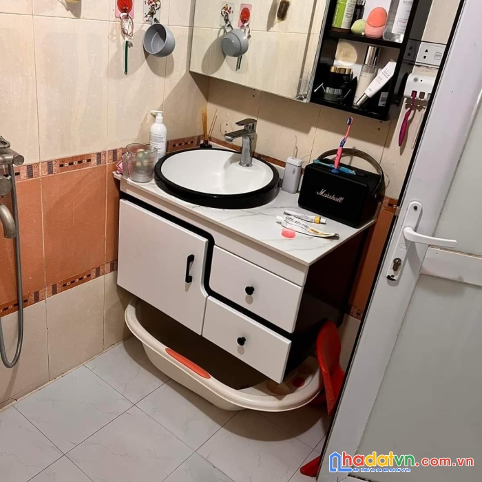 Bán nhà phố thái hà - đống đa - ngõ thông - 20m ôtô dừng đỗ - tặng full nội thất - khu vực yên