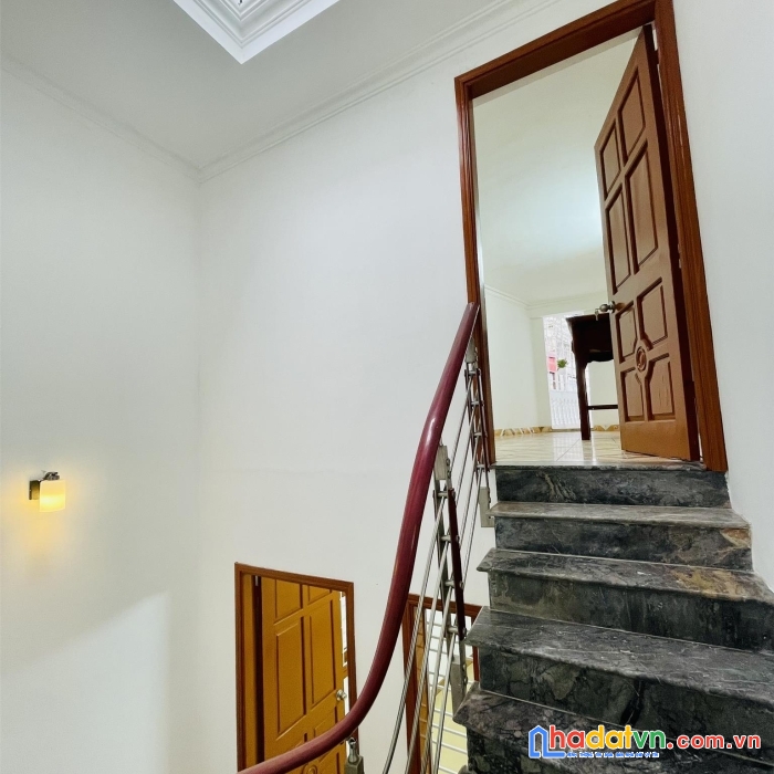 Bán nhà ngõ 128 an đà đi thông nguyễn bỉnh khiêm giá 1.89 tỷ