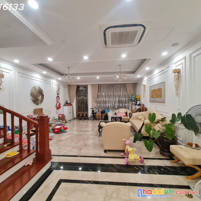 Cực phẩm phân lô cầu giấy, 80m2, mt: 6m, vỉa hè, kinh doanh đẳng cấp, nội thất cao