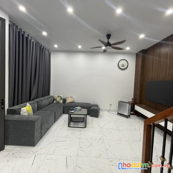 Bán nhà hào nam, đống đa, ngõ 3m, sổ đẹp, 51m2 4t mt4m, giá 5.1 tỷ