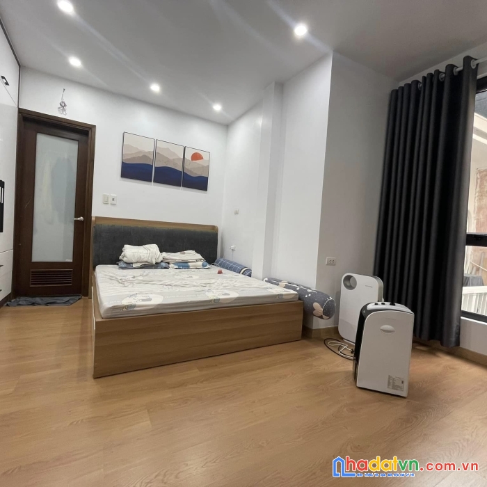 Bán nhà hào nam, đống đa, ngõ 3m, sổ đẹp, 51m2 4t mt4m, giá 5.1 tỷ