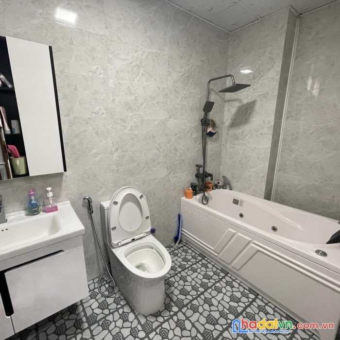 Bán nhà hào nam, đống đa, ngõ 3m, sổ đẹp, 51m2 4t mt4m, giá 5.1 tỷ