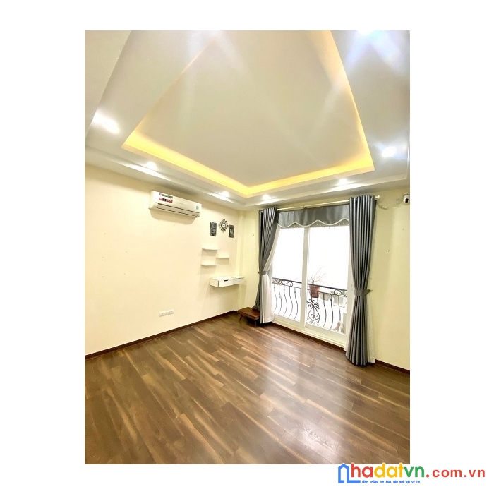 Chính chủ cần bán căn nhà đẹp vị trí đắc địa tại quận long biên, tp hà nội