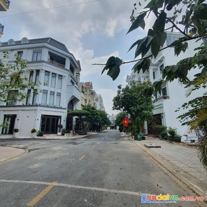 Nhà thiết kê hiện đại, nguyễn ảnh thủ, tân chánh hiệp 10, dt đẹp 4 x16 phân lô chỉ 5,2 tỷ