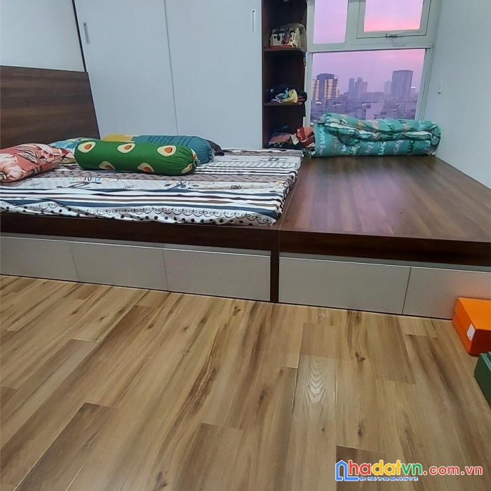 Chủ nhà bán gấp căn hộ 03 ngủ tòa no2 ngoại giao đoàn trong tháng 5 này