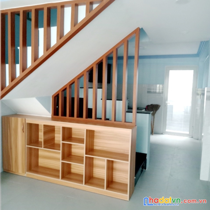 Nhà thuê mới 4 tầng mt đường bùi điền p5q8 - 20 triệu