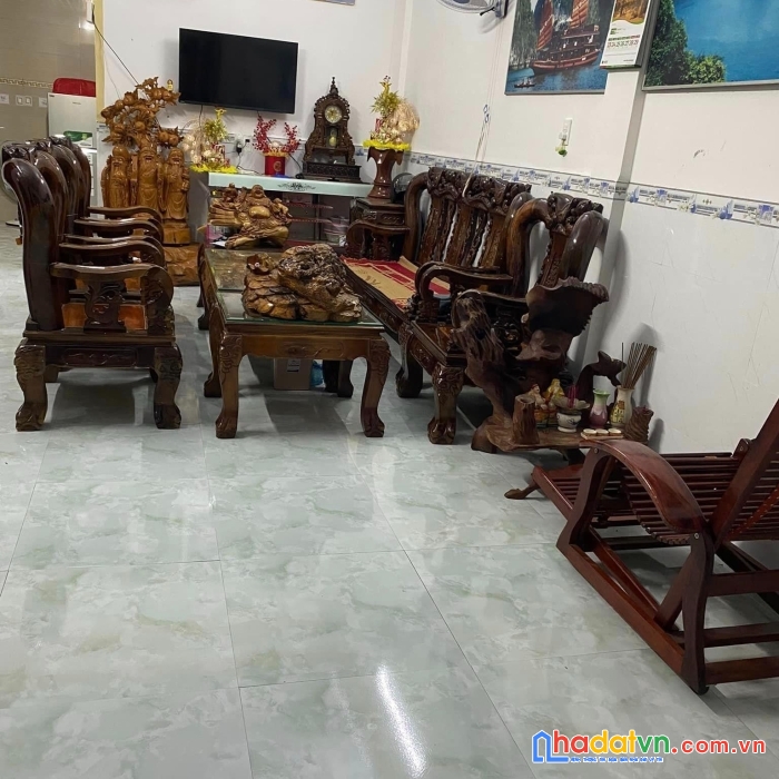 Gđ chuyển chỗ ở cần bán nhà tâm huyết xây dựng kiên cố nhà như hình