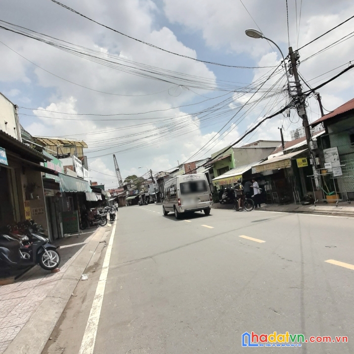 Cho thuê nhà 5.5 x 13m mt kinh doanh phạm thế hiển p5q8. giá 13tr/tháng