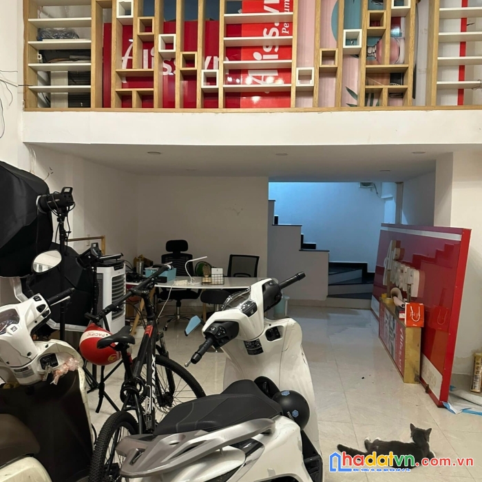 Bình thạnh, hxh phan văn trị, 3 pn, btct, chỉ 5 tỷ 490, gần chợ cây thị