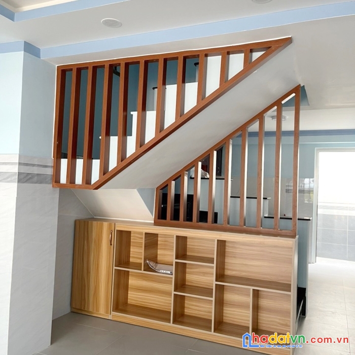 Nhà mới 4 tầng mặt tiền đường bùi điền p5 q8 giá 20 triệu/tháng