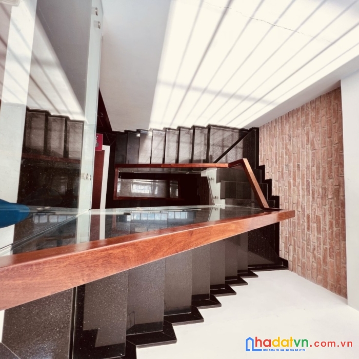 Đẹp ko tỳ vết phú thọ hòa tân phú 56m2 hẻm xe hơi 1 trục 3 tầng nhỉnh 3 tỷ