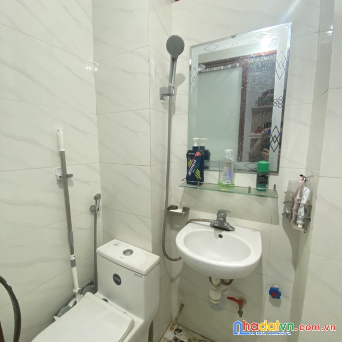 Bán nhà sổ đỏ chính chủ 5 tầng phố hồng mai, trung tâm quận hai bà trưng