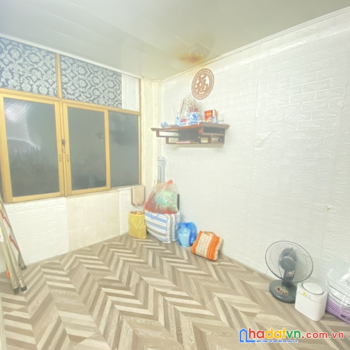 Bán nhà sổ đỏ chính chủ 5 tầng phố hồng mai, trung tâm quận hai bà trưng