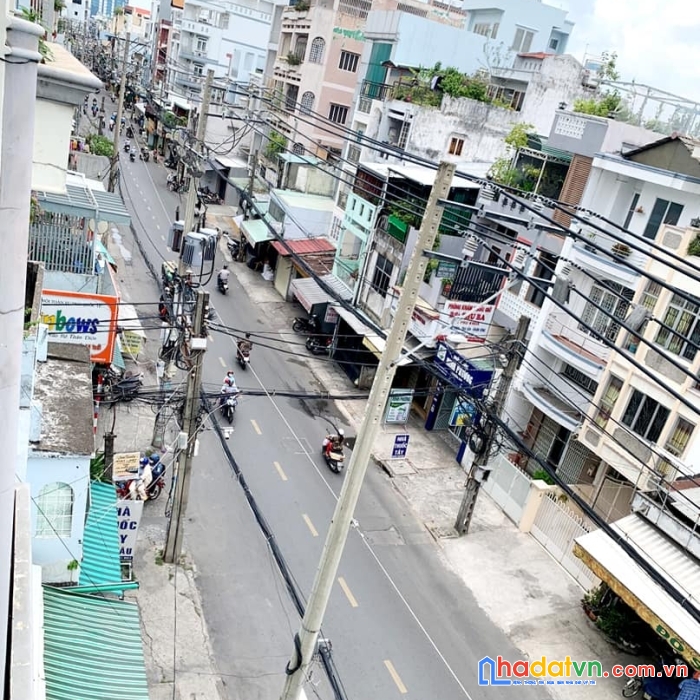 Mặt tiền kinh doanh,4 tầng , gần 70m2,lạc long quân. quận 11, ngộp bank cần bán gấp