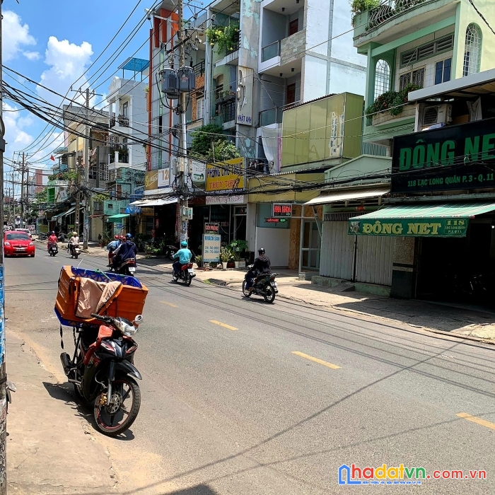 Mặt tiền kinh doanh,4 tầng , gần 70m2,lạc long quân. quận 11, ngộp bank cần bán gấp