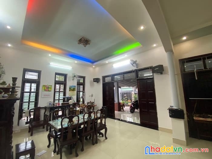 Bán nhà mặt tiền 3 mặt thoáng quận 8 hưng phú, dt 329m2 x4 tâng x 13.7 x 24m, nhĩnh 30 tỷ
