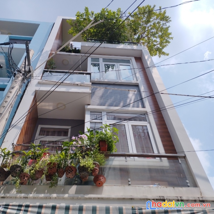 Ngộp bán nhà hxh thông trường chinh 60m2